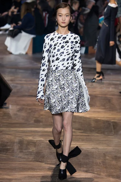 Look 6